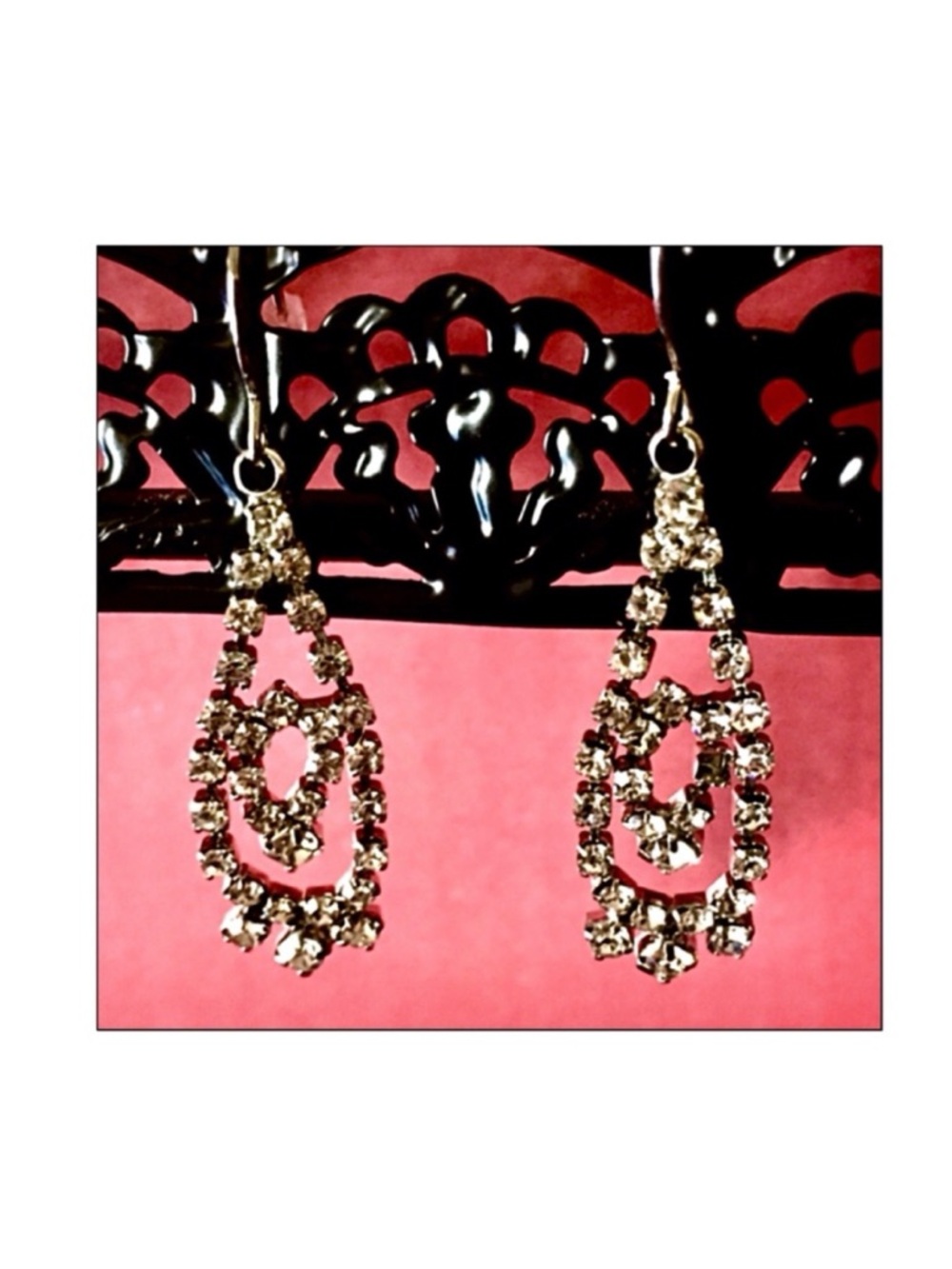 🆕 Rhinestone Side-Eye Dangler Earrings